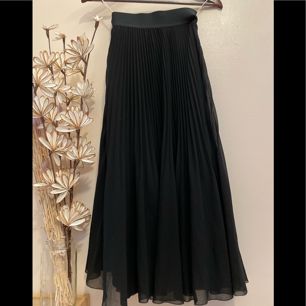 Elegant Black Midi Skirt